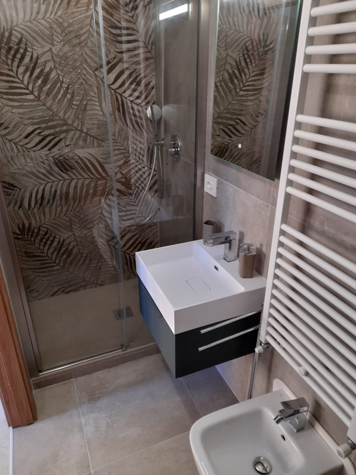 Bagno con doccia
